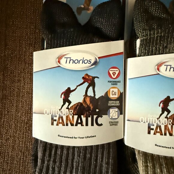 NEW Bundle of 2 THORLOS OUTDOOR FANATIC Unisex Medium Crew Socks - Picture 2 of 5